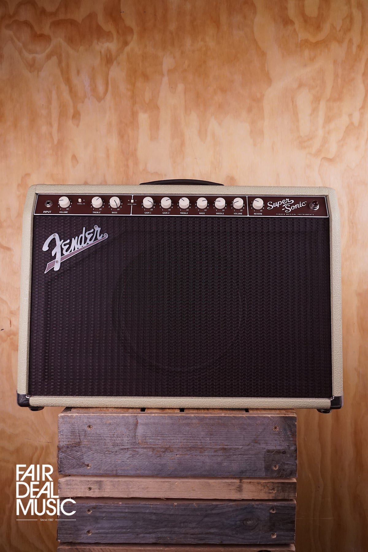 Fender Super-Sonic 22 Guitar Amp Combo in Blonde with footswitch, USED —  Fair Deal Music