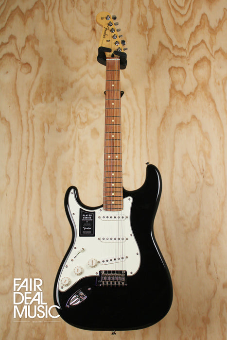 Fender Player Stratocaster Left Handed, Black, Ex Display - Fair Deal Music